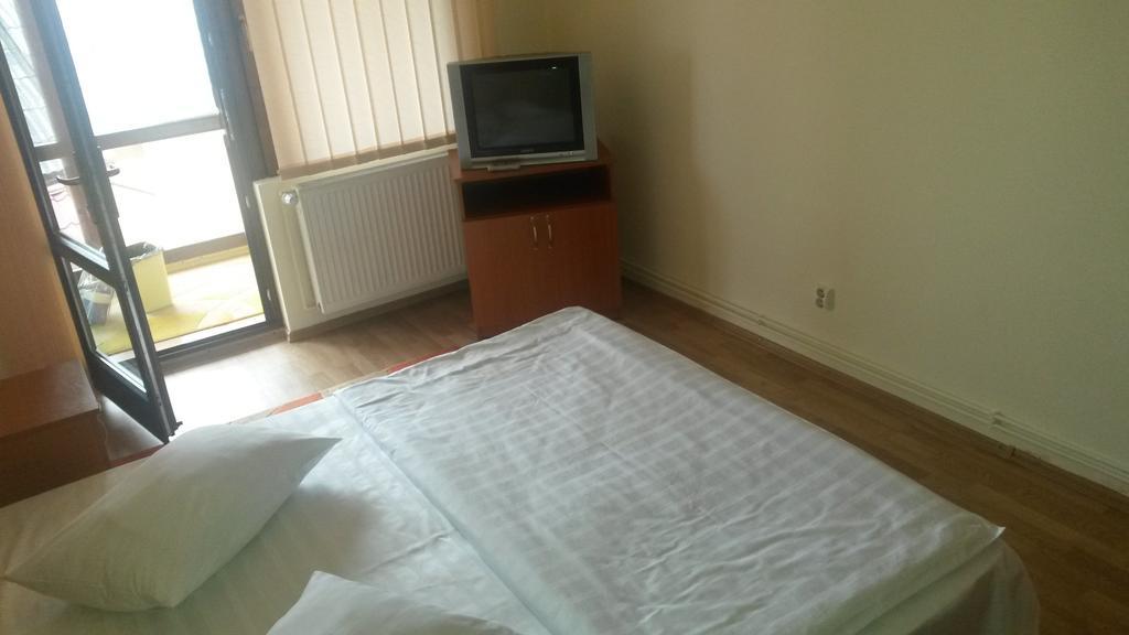 Pensiunea Adi Săpînţa Chambre photo